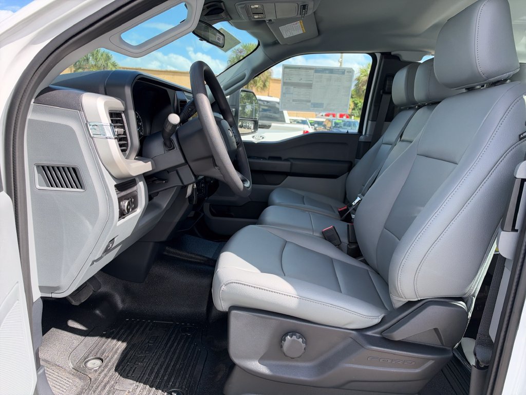 New 2027 Ford F250 XL w/ XL Chrome Package AWD/4WD image 18