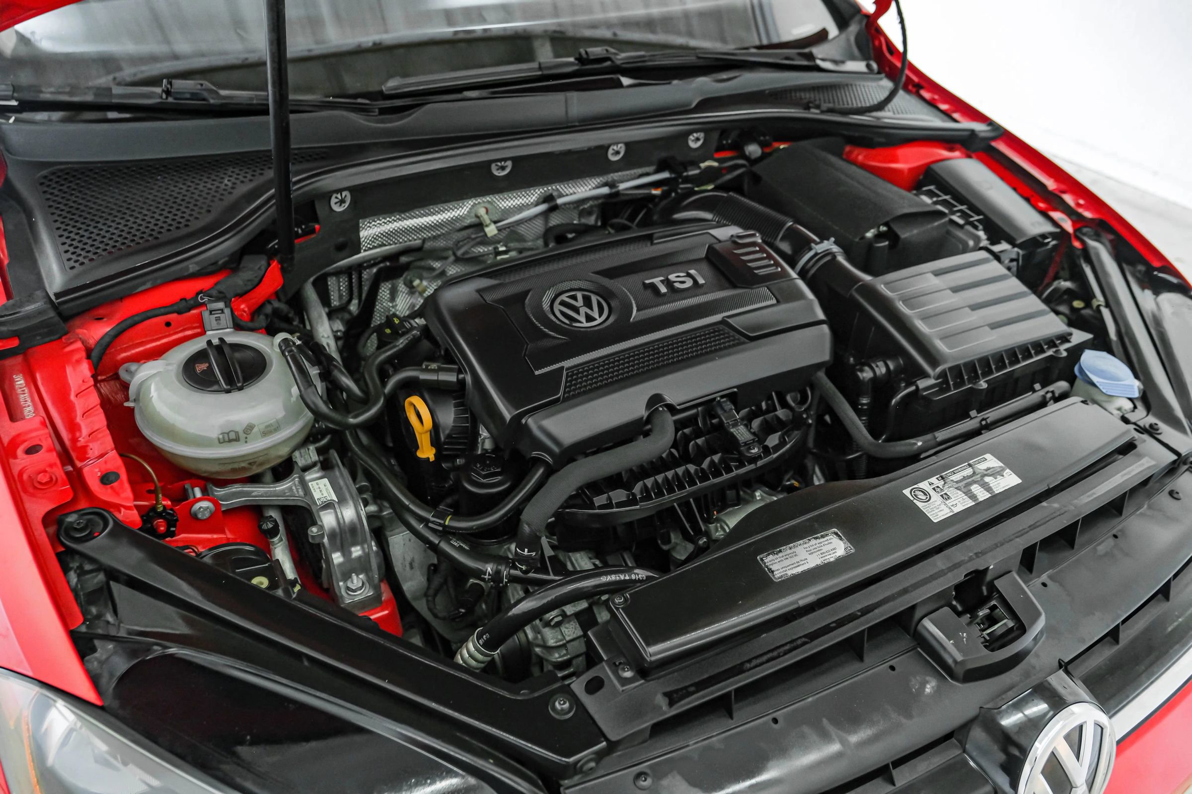 Used 2015 Volkswagen Golf SE image 43