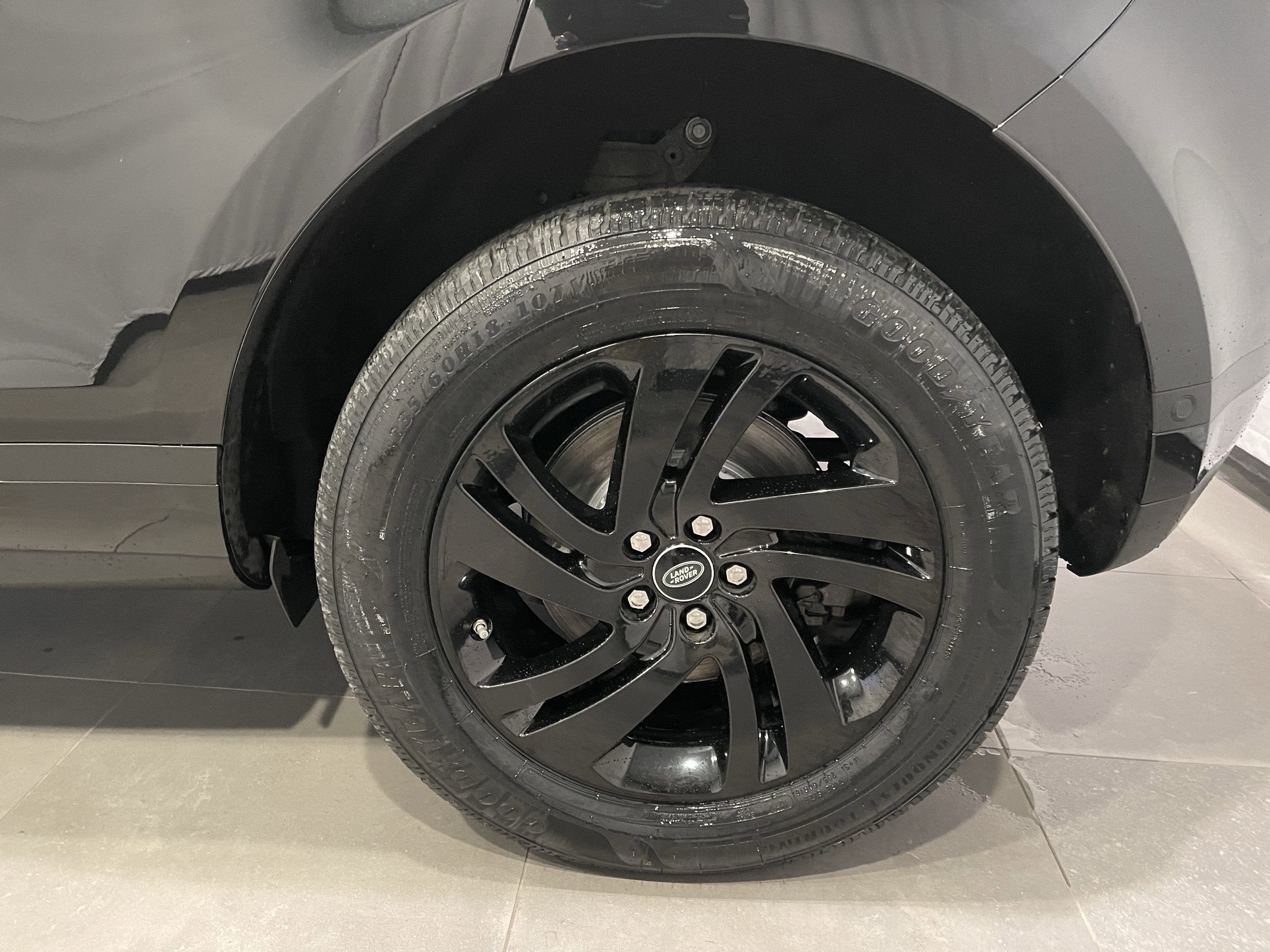 Used 2021 Land Rover Range Rover Evoque S image 9