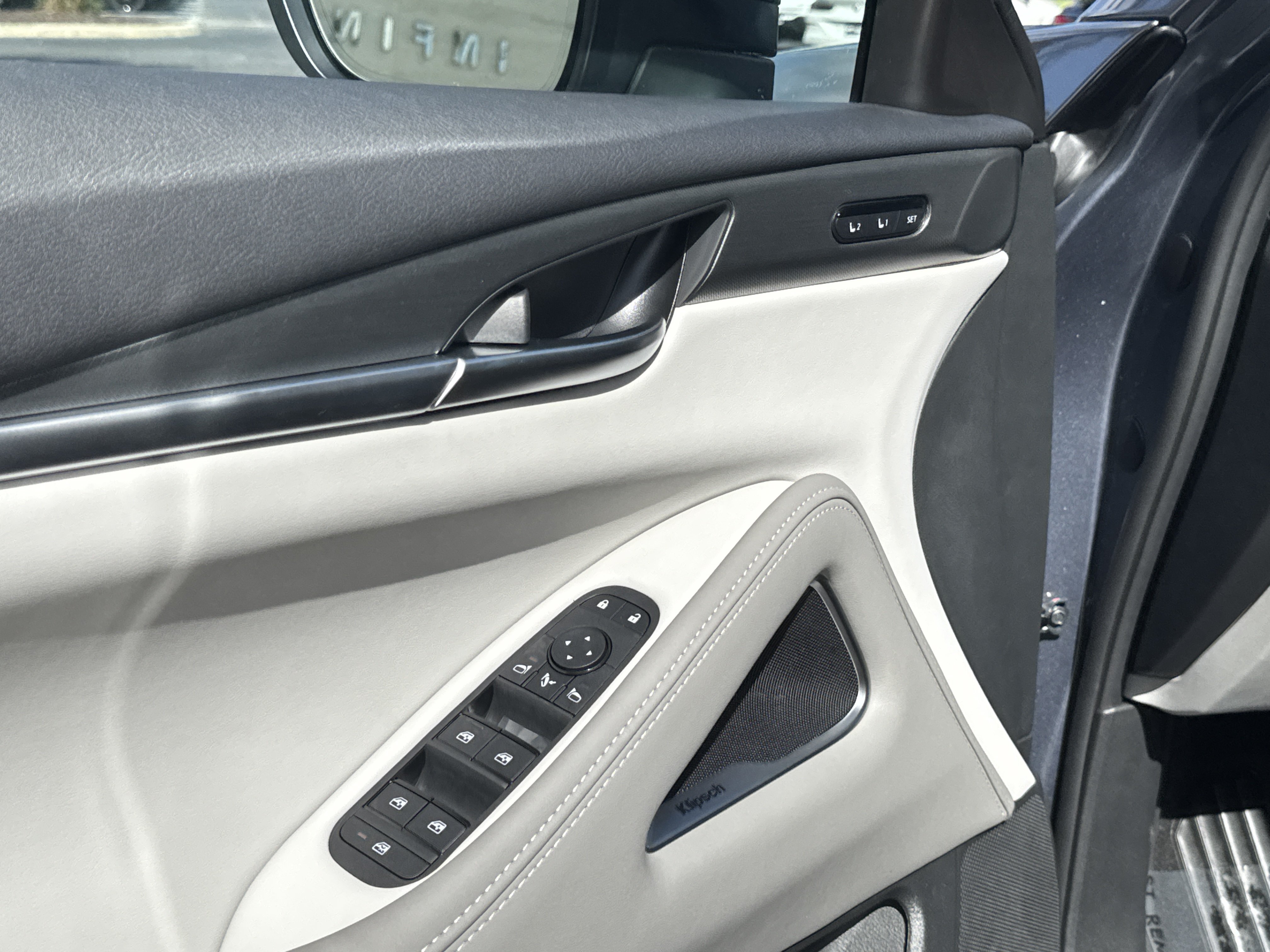 New 2027 INFINITI QX60 Luxe w/ Cargo Package FWD image 21