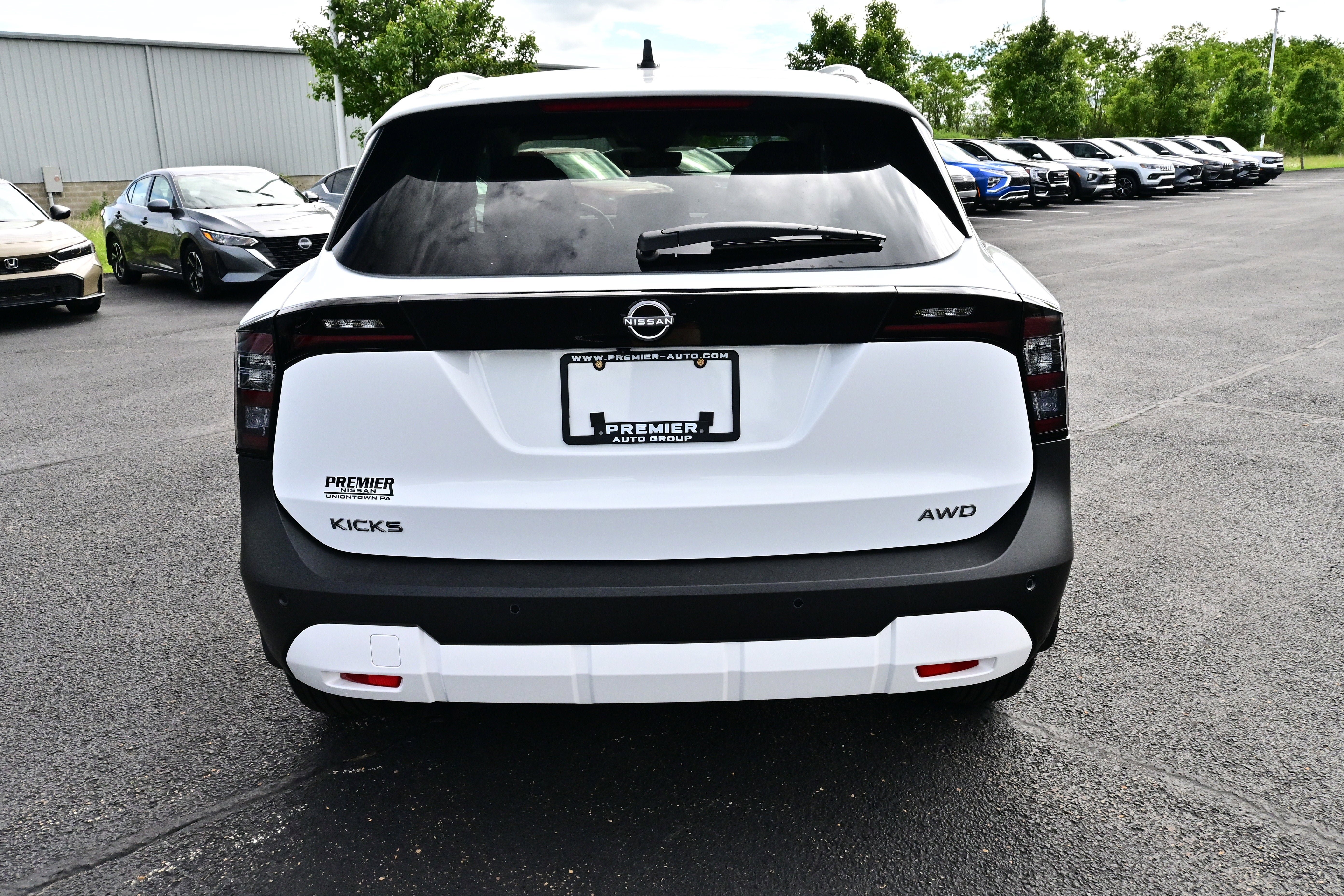 New 2026 Nissan Kicks SV w/ SV Premium Package AWD/4WD image 7
