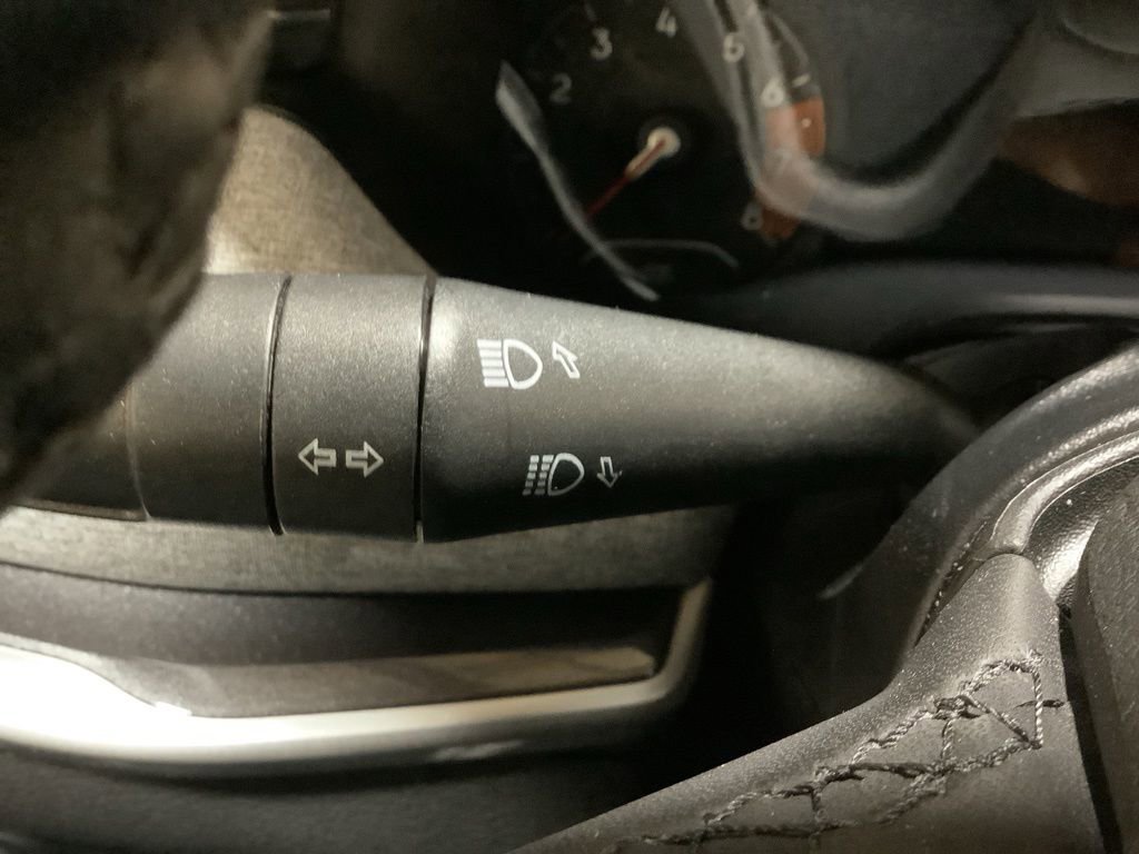 Used 2023 Jeep Compass Latitude AWD/4WD image 29
