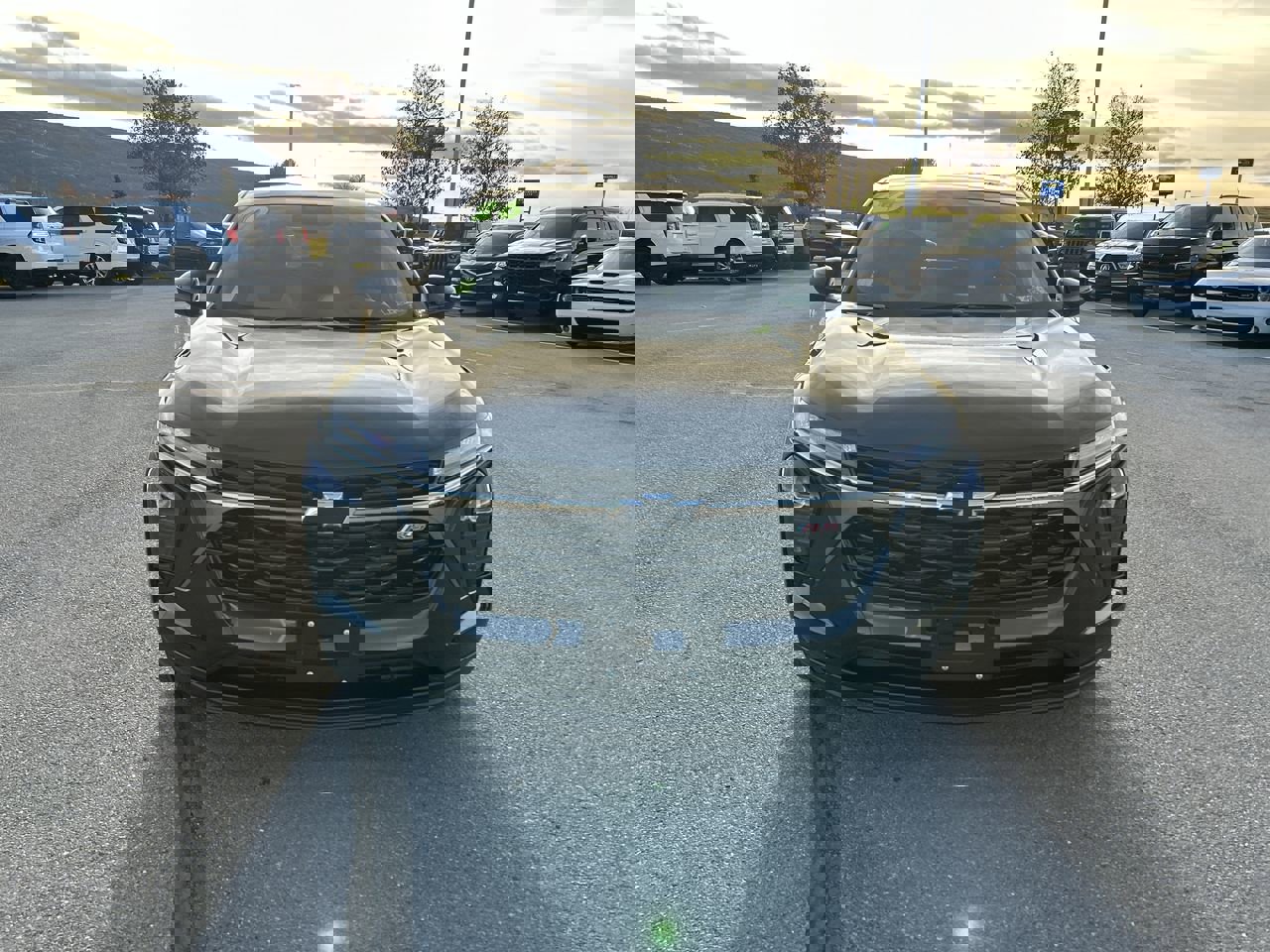 New 2026 Chevrolet Trax RS video 2