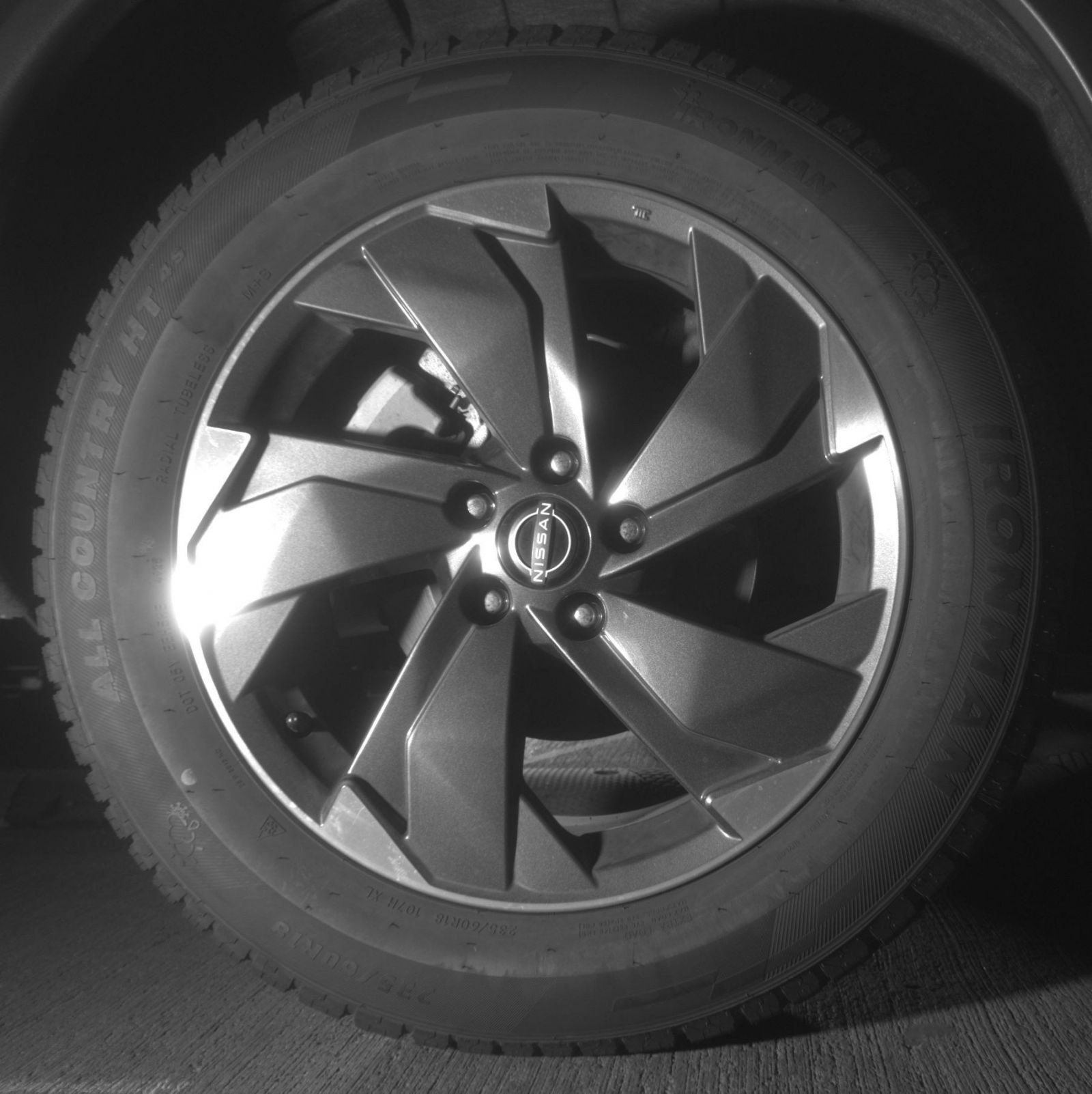 Used 2025 Nissan Rogue SV AWD/4WD image 18