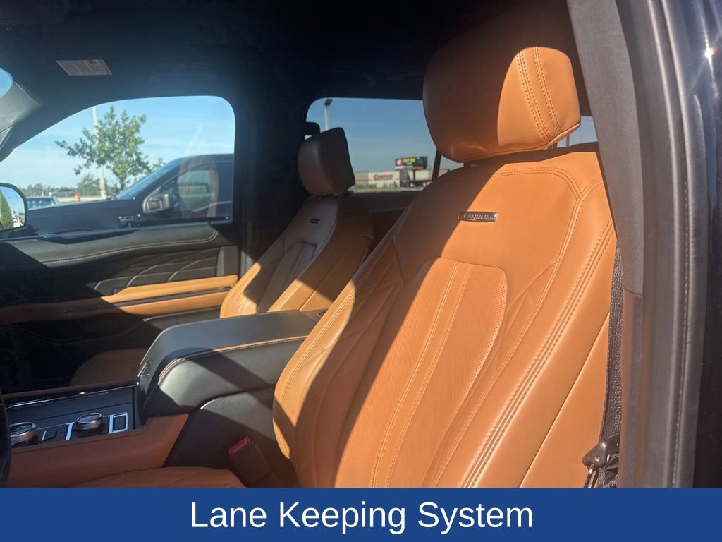Used 2023 Ford Expedition Max Platinum AWD/4WD image 7