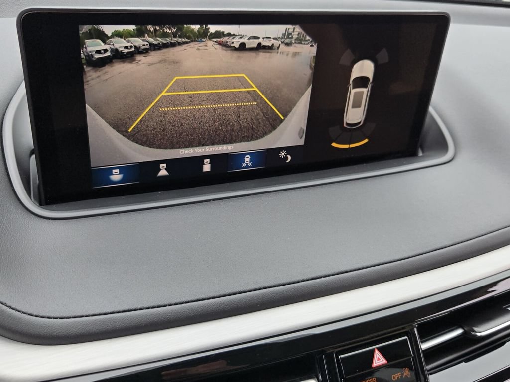 Used 2023 Acura MDX w/ Technology Package FWD image 22