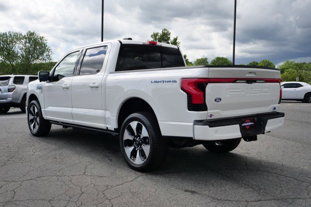 Used 2024 Ford F150 Lightning Platinum AWD/4WD image 21