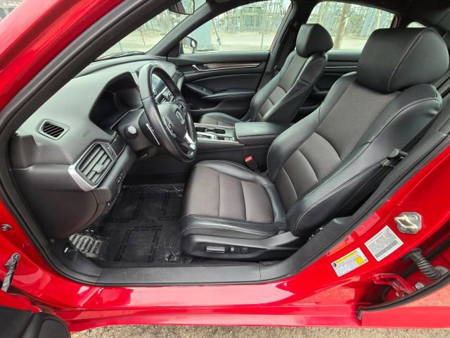 Used 2018 Honda Accord Sport image 9