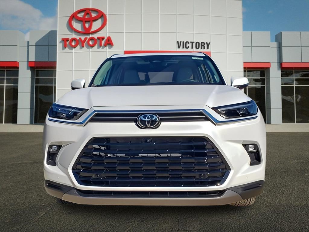 New 2026 Toyota Grand Highlander AWD image 2