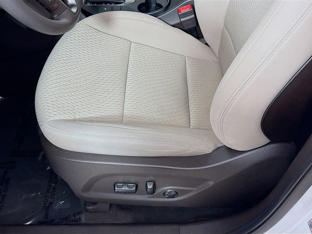 Used 2018 Hyundai Santa Fe Sport w/ 2.4L Value Package 02 AWD/4WD image 23