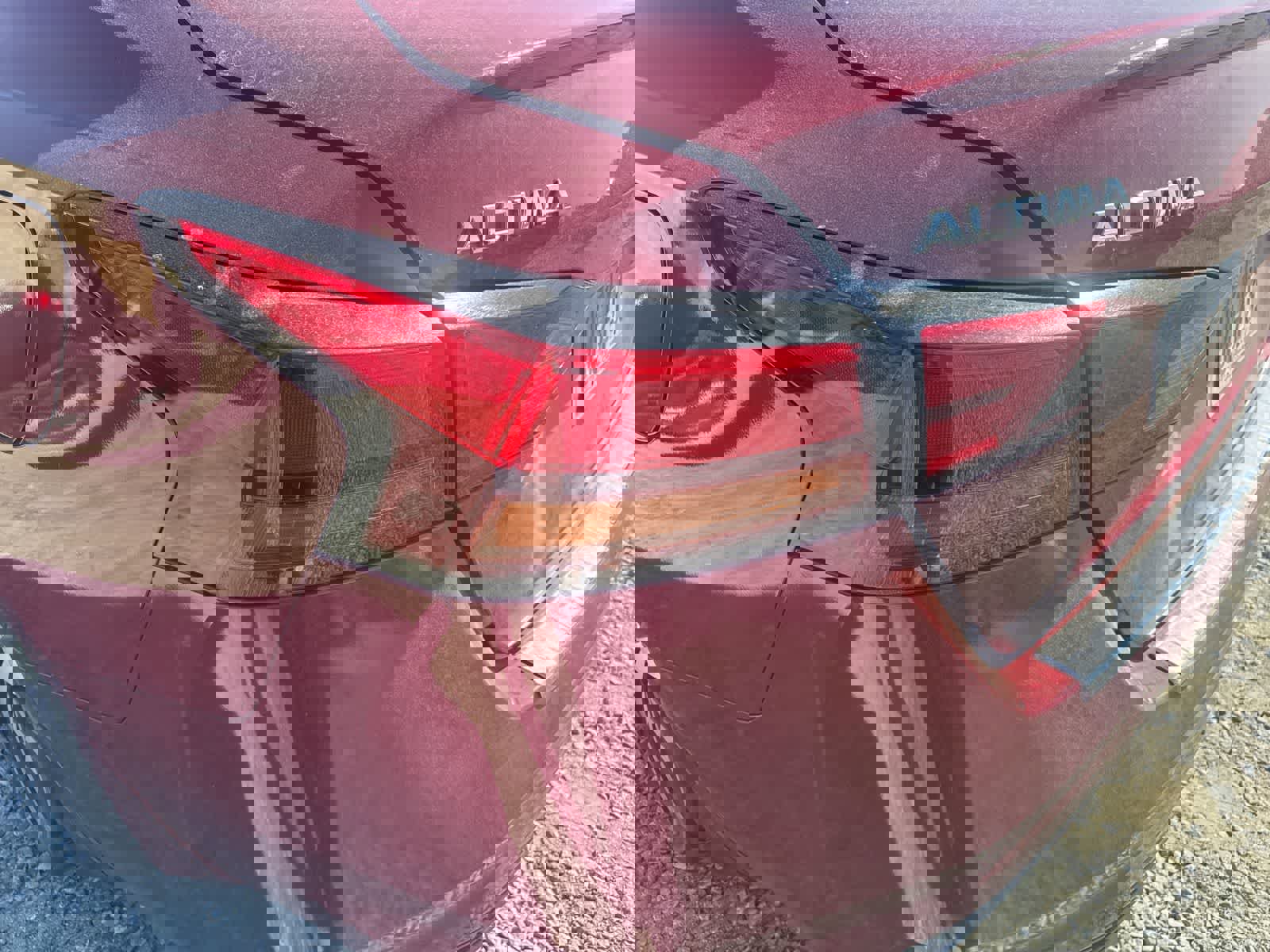 Used 2019 Nissan Altima 2.5 SR w/ SR Premium Package image 12