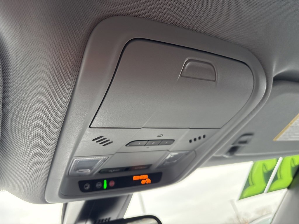 Used 2022 Chevrolet Blazer LT image 22