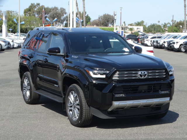 New 2026 Toyota 4Runner Limited AWD/4WD image 2