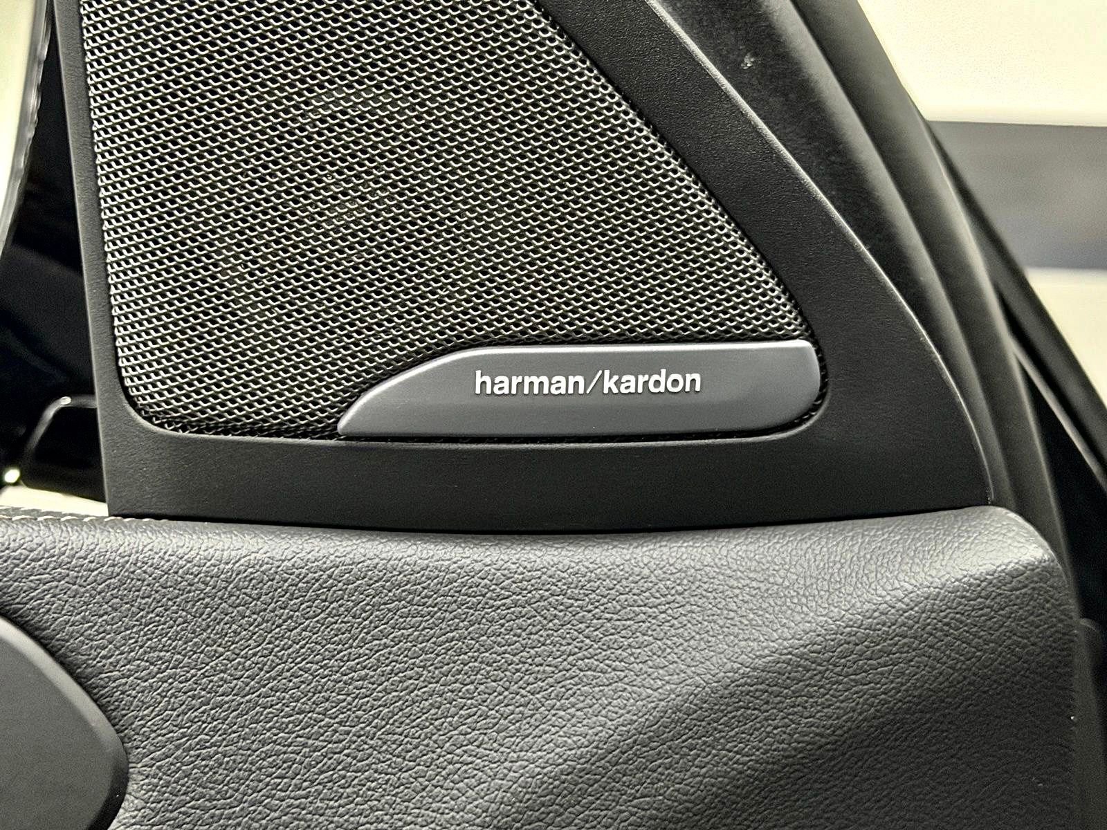 Used 2023 BMW X6 M50i w/ Executive Package image 22