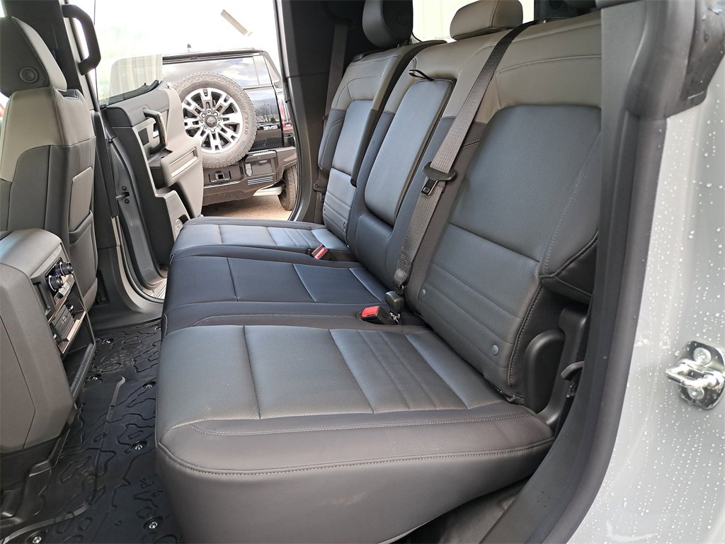 New 2025 GMC Hummer EV 2X w/ Extreme Off-Road Package image 15