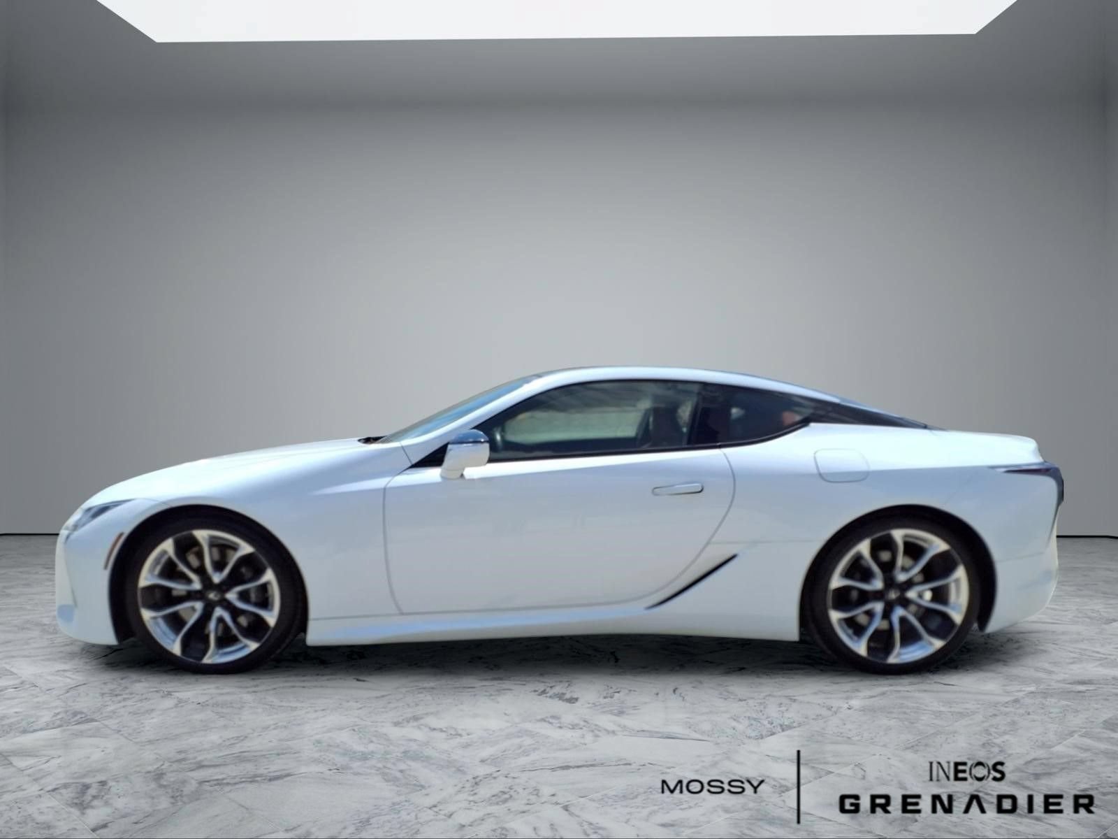 Used 2018 Lexus LC 500 Coupe w/ Sport Package RWD image 5