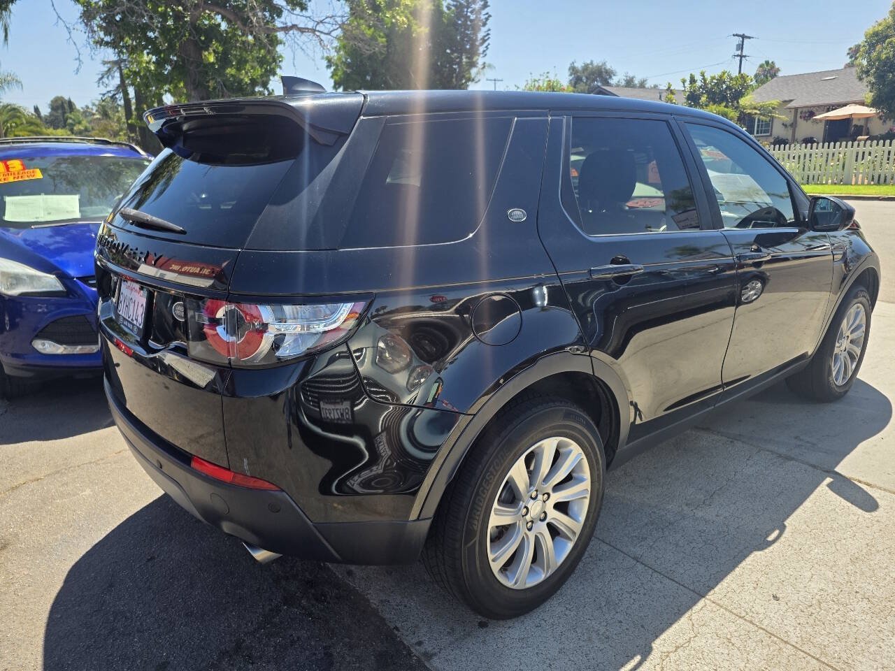 Used 2019 Land Rover Discovery Sport SE AWD/4WD image 7