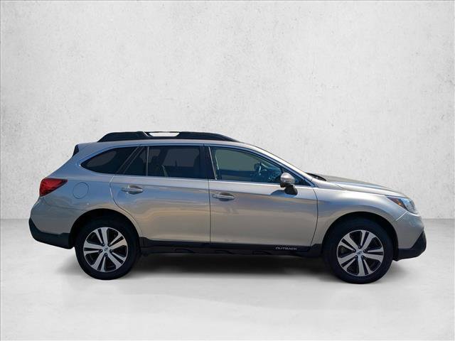 Used 2019 Subaru Outback 2.5i Limited image 4