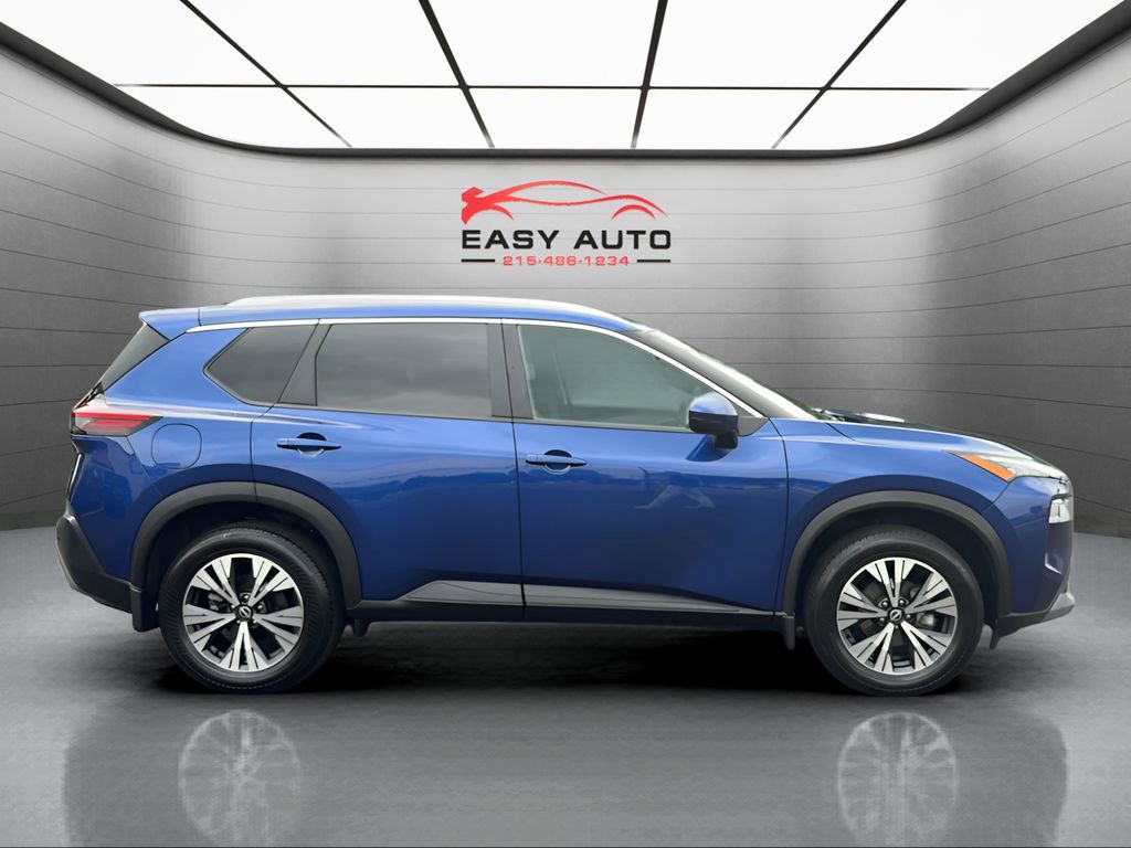 Used 2022 Nissan Rogue SV w/ SV Premium Package image 17