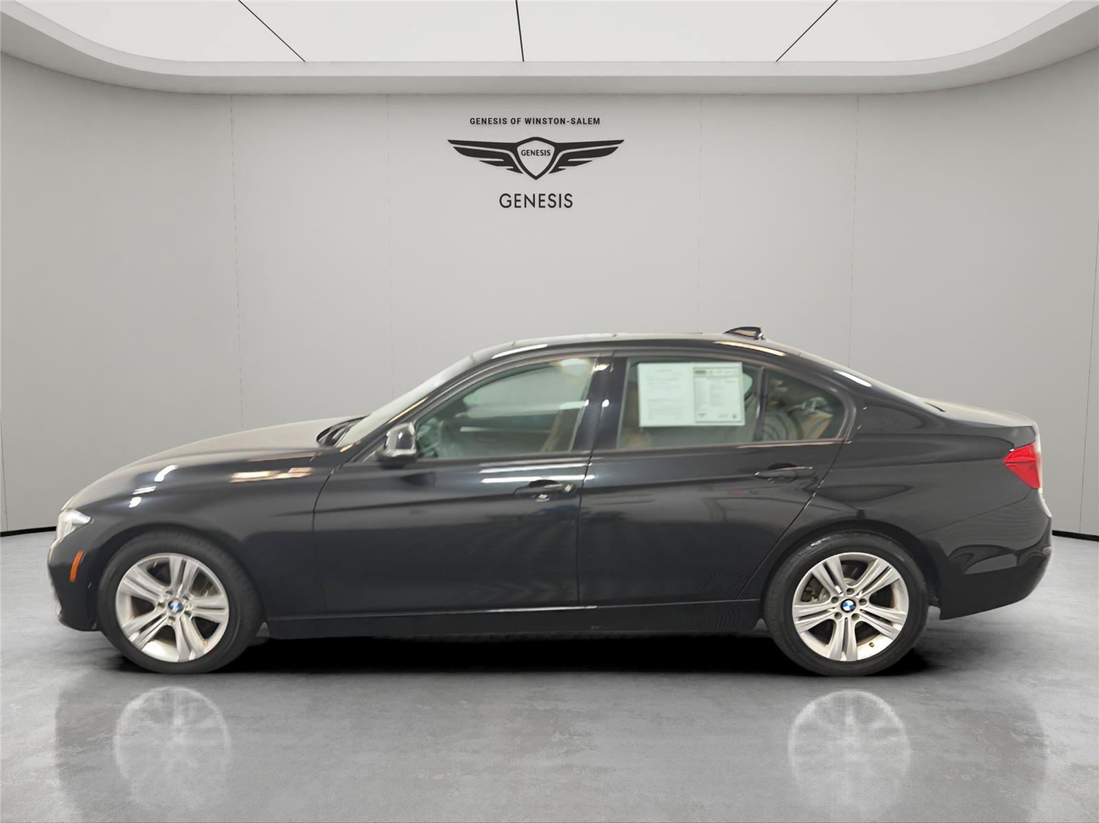 Used 2016 BMW 328i Sedan RWD image 2