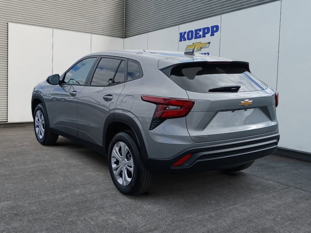 New 2026 Chevrolet Trax LS image 3