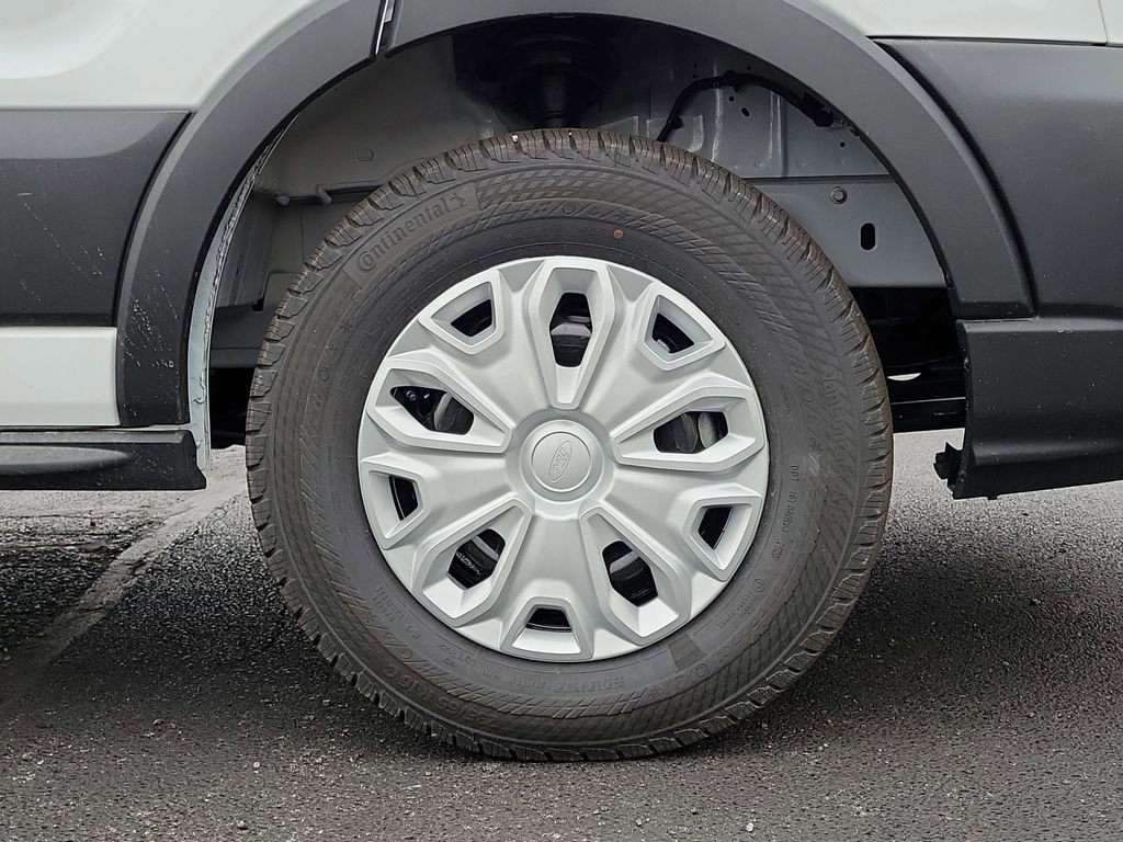 New 2026 Ford Transit 250 148 Medium Roof image 8