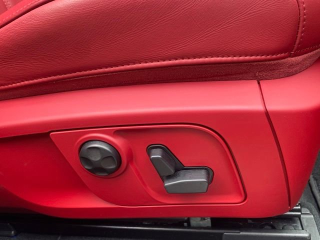 Used 2019 Maserati Levante GTS image 41