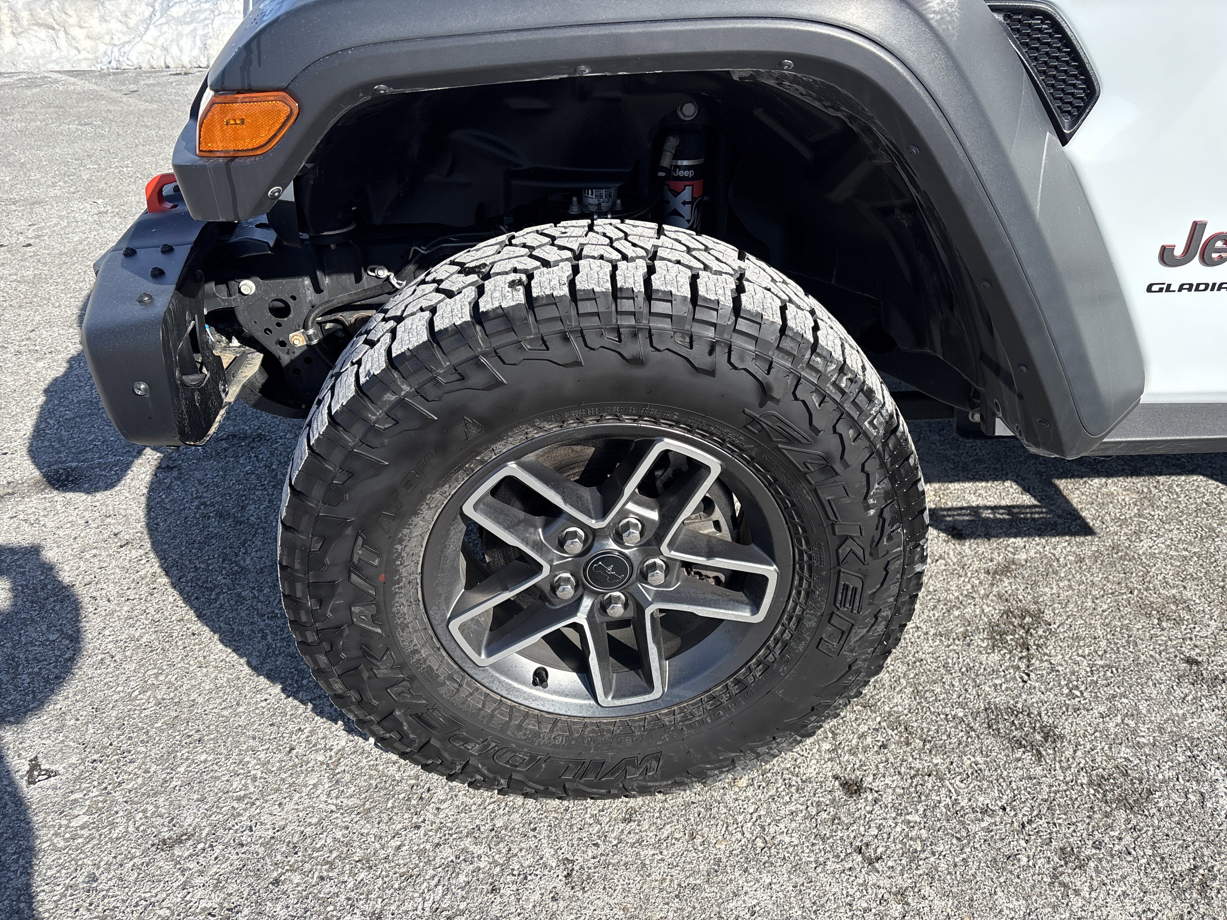 Used 2024 Jeep Gladiator Mojave w/ Technology Group image 11