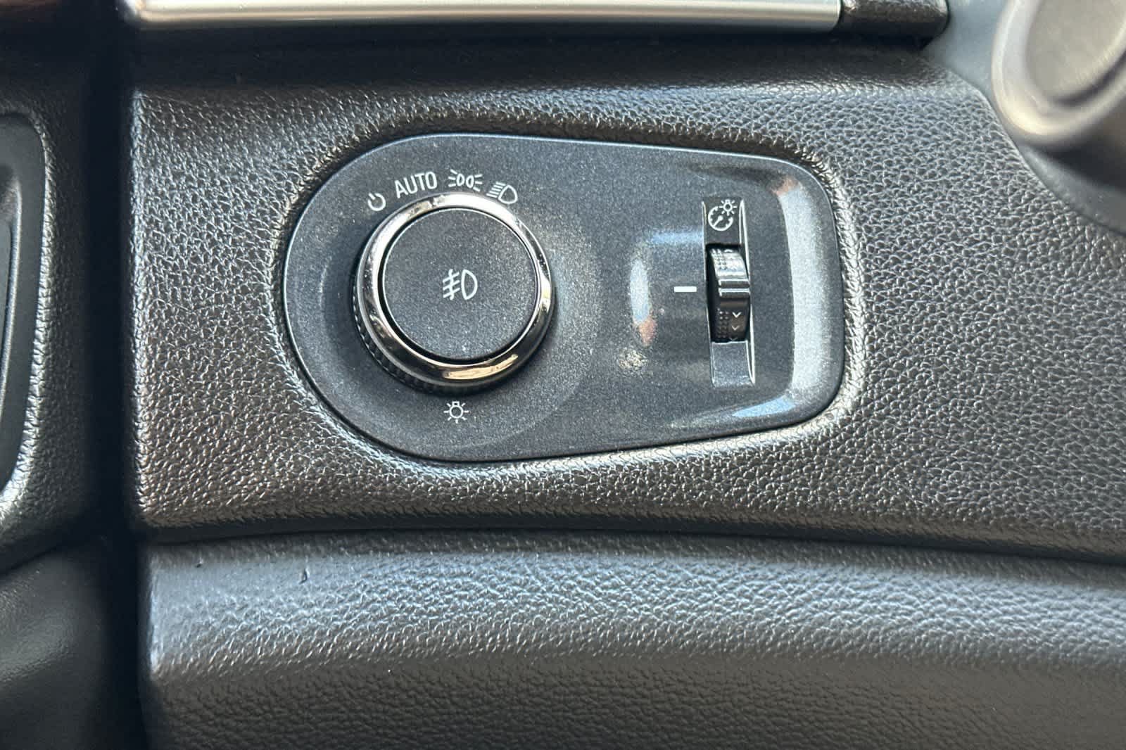 Used 2013 Cadillac SRX Performance FWD image 33