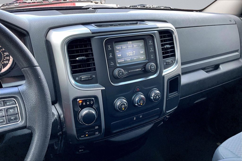 Used 2018 RAM 1500 Classic SLT AWD/4WD image 6