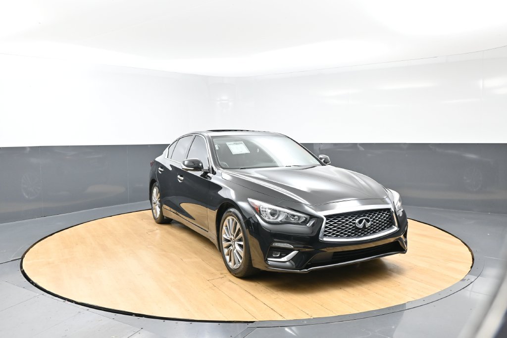 Used 2022 INFINITI Q50 Luxe w/ Cargo Package RWD image 6