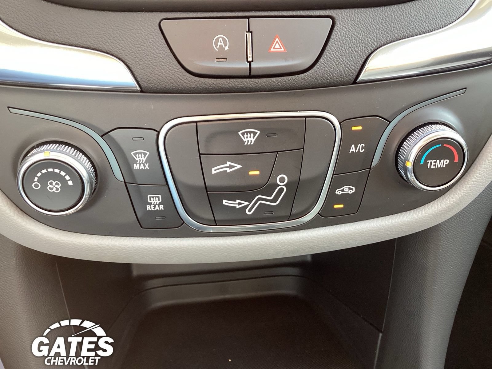 Used 2024 Chevrolet Equinox LS FWD image 17