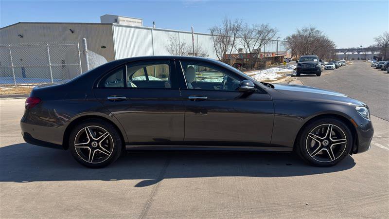 Used 2022 Mercedes-Benz E 350 4MATIC Sedan w/ Driver Assistance Package image 7