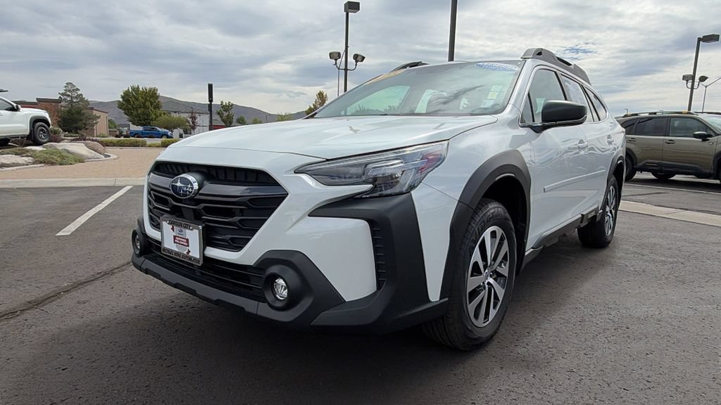 Certified 2025 Subaru Outback AWD/4WD image 7