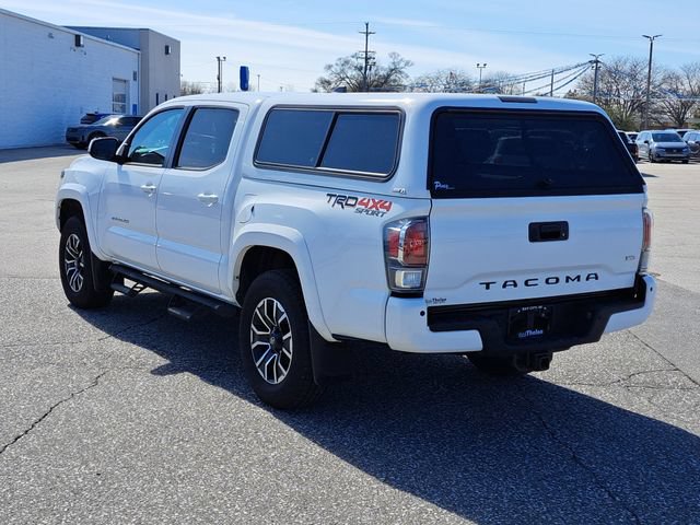 Used 2020 Toyota Tacoma TRD Sport w/ Technology Package AWD/4WD image 3