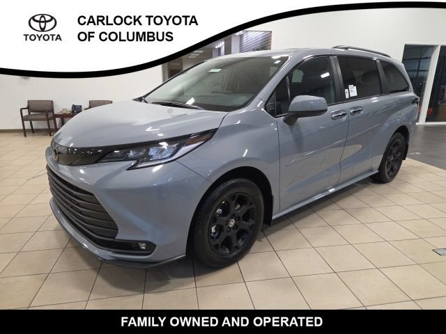 New 2026 Toyota Sienna XLE Woodland Edition AWD/4WD image 4