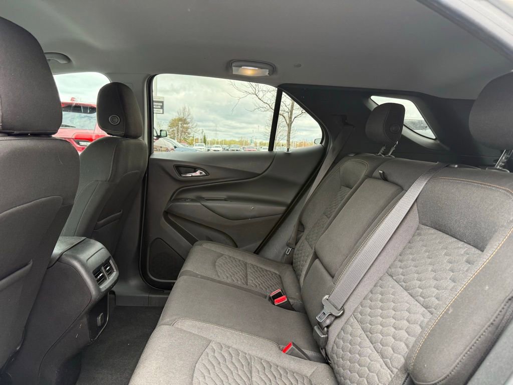 Used 2018 Chevrolet Equinox LT w/ LPO, Floor Liner Package FWD image 15