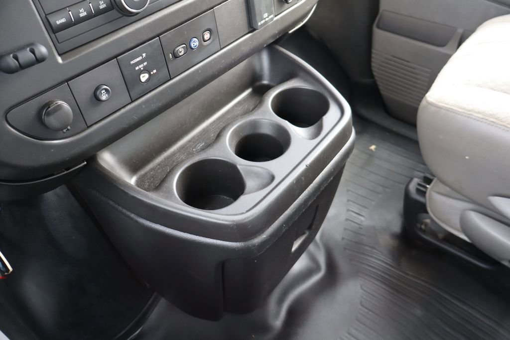 Used 2020 Chevrolet Express 3500 w/ Power Convenience Package image 23