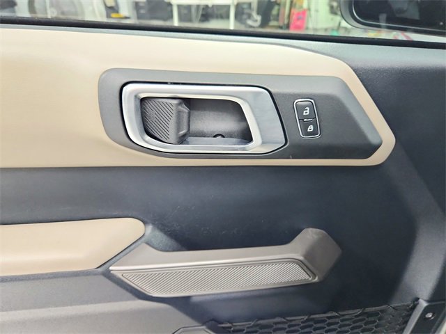 Used 2023 Ford Bronco Wildtrak image 34