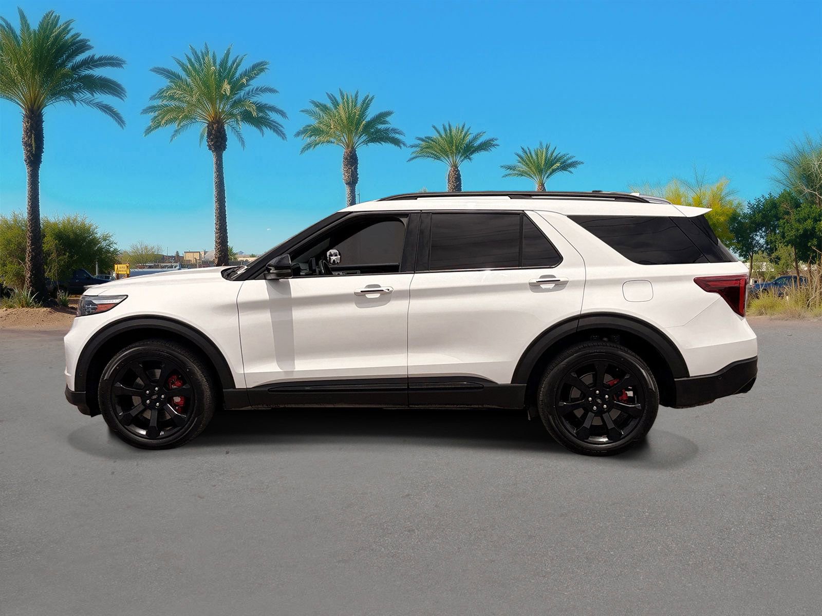 Used 2022 Ford Explorer ST w/ Equipment Group 401A AWD/4WD image 2