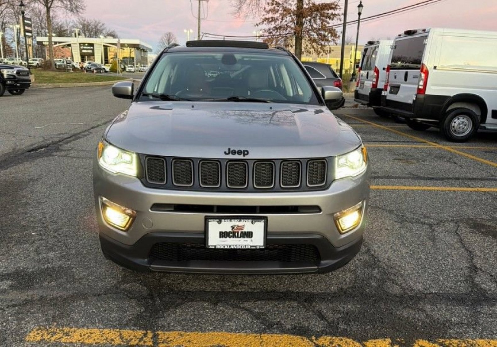 Used 2019 Jeep Compass High Altitude image 2