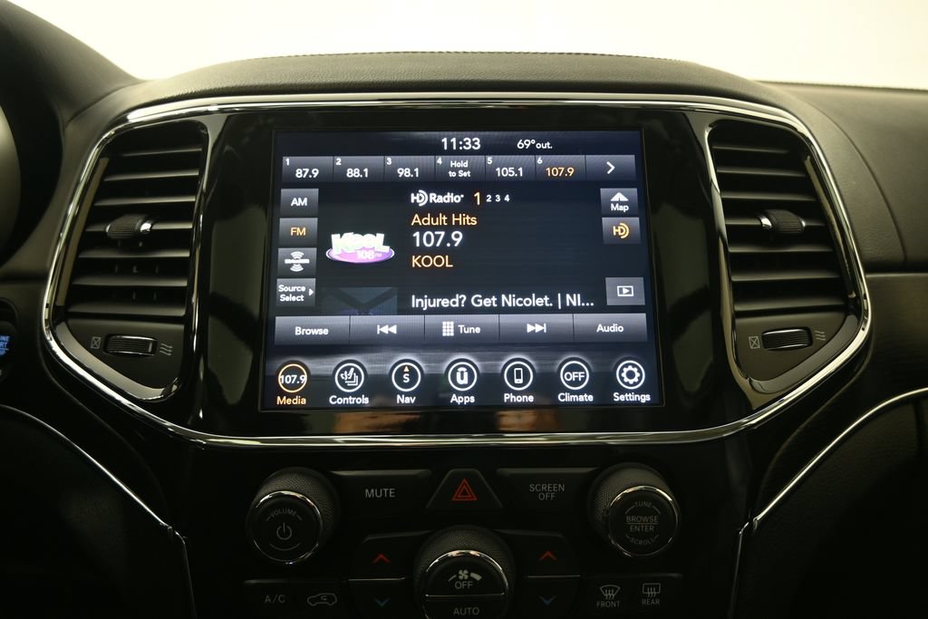 Used 2021 Jeep Grand Cherokee Summit AWD/4WD image 29
