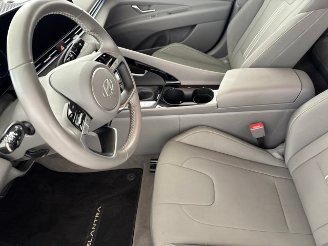 Certified 2025 Hyundai Elantra SEL FWD image 26