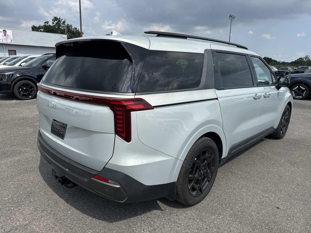 New 2025 Kia Carnival SX Prestige FWD image 7