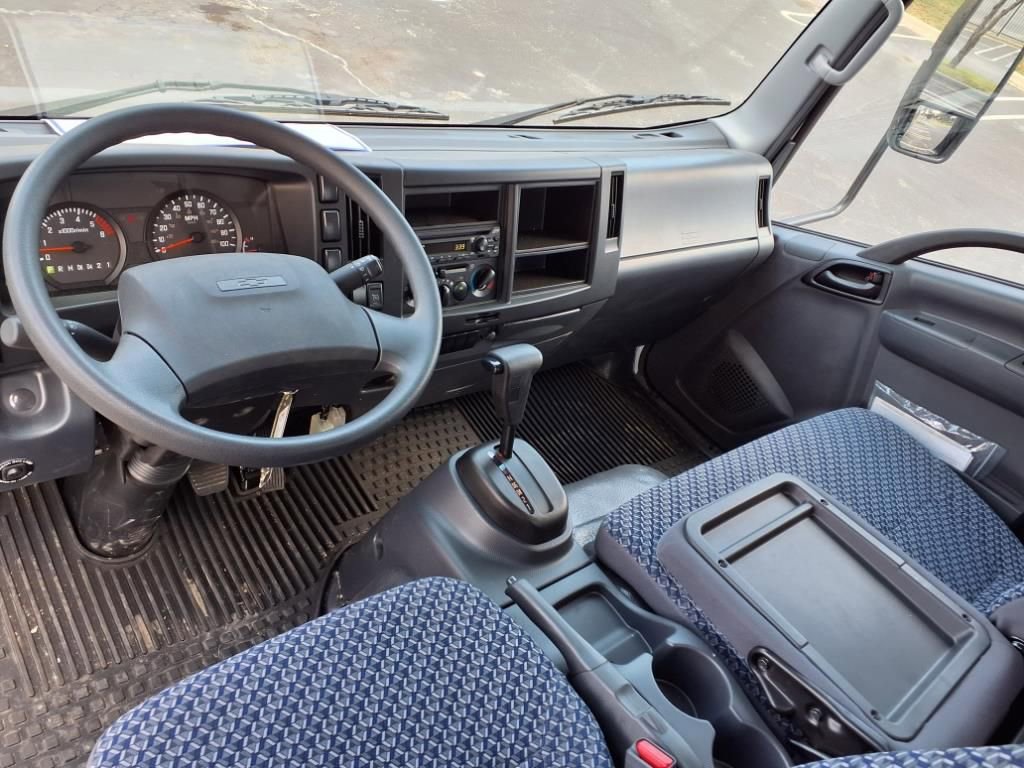 New 2024 Chevrolet Low Cab Forward image 7