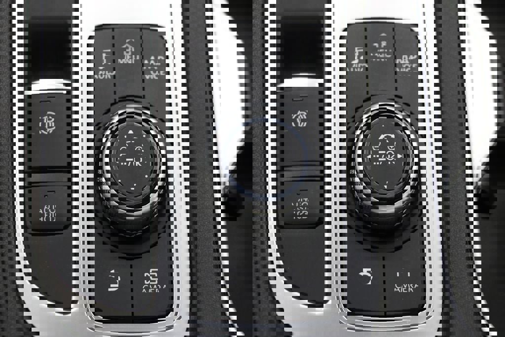 Used 2023 INFINITI QX60 Luxe w/ Performance Audio Package image 26