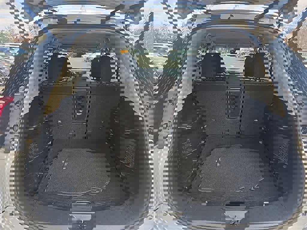 Used 2020 Nissan Rogue SV image 11