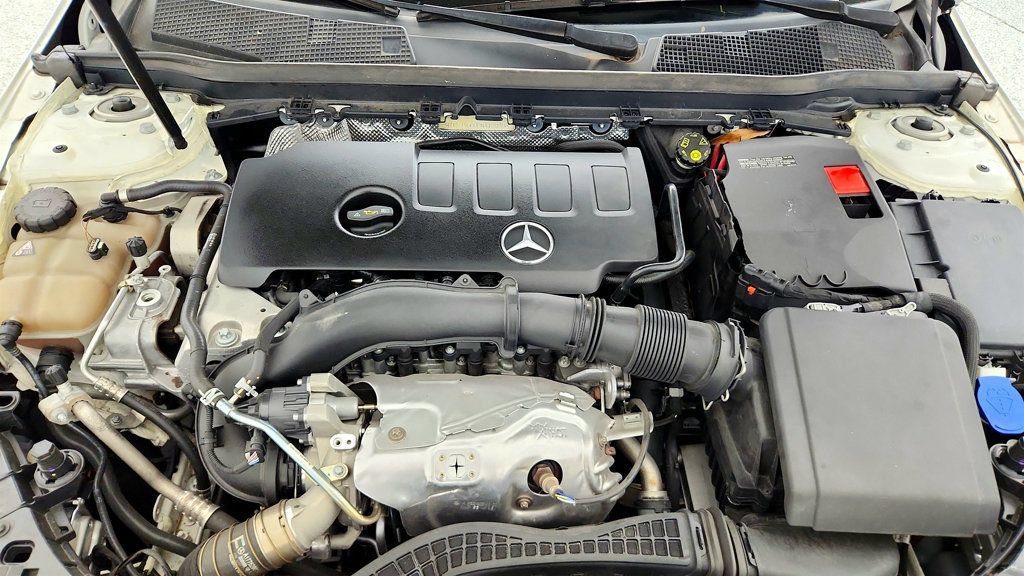 Used 2023 Mercedes-Benz CLA 250 w/ Premium Package image 27