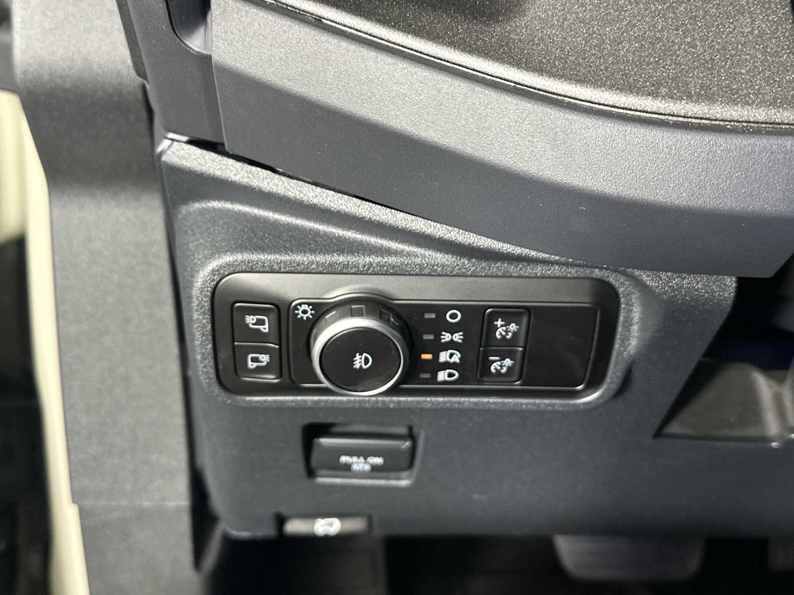 Used 2025 Ford Bronco Raptor AWD/4WD image 24