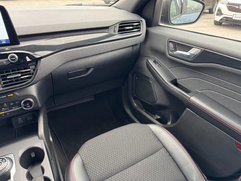Used 2025 Ford Escape ST-Line FWD image 15